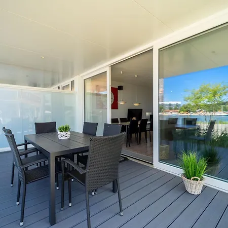 Promenadenvilla 03 01 شقة