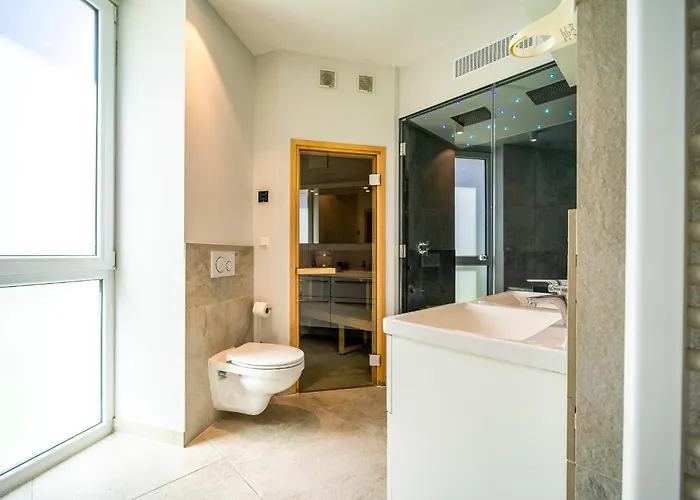 Lägenhet Promenadenvilla 03 01 *